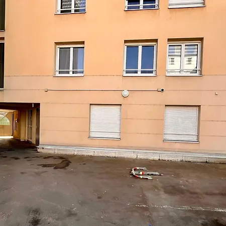 Calme Avec Parking Prive Gratuit Centre Daire Nancy